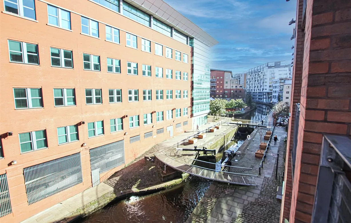 1 bedroom apartment for sale - Bentley Hurst