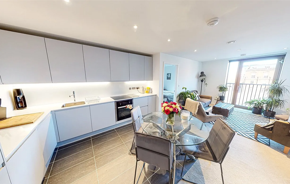 2 bedroom apartment for sale - Bentley Hurst