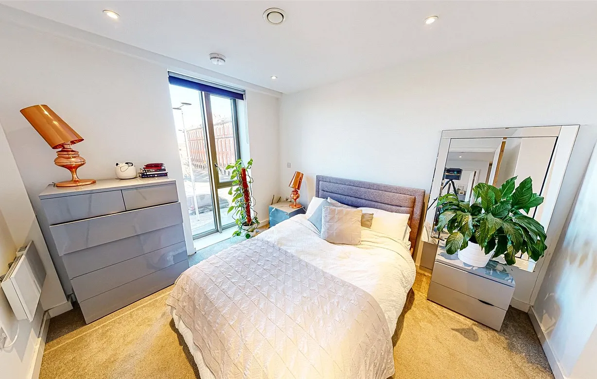 2 bedroom apartment for sale - Bentley Hurst