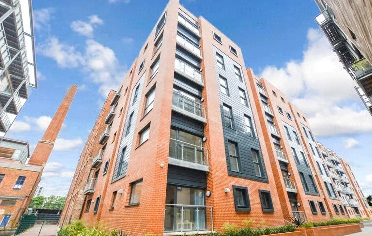 1 bedroom apartment to rent - Bentley Hurst