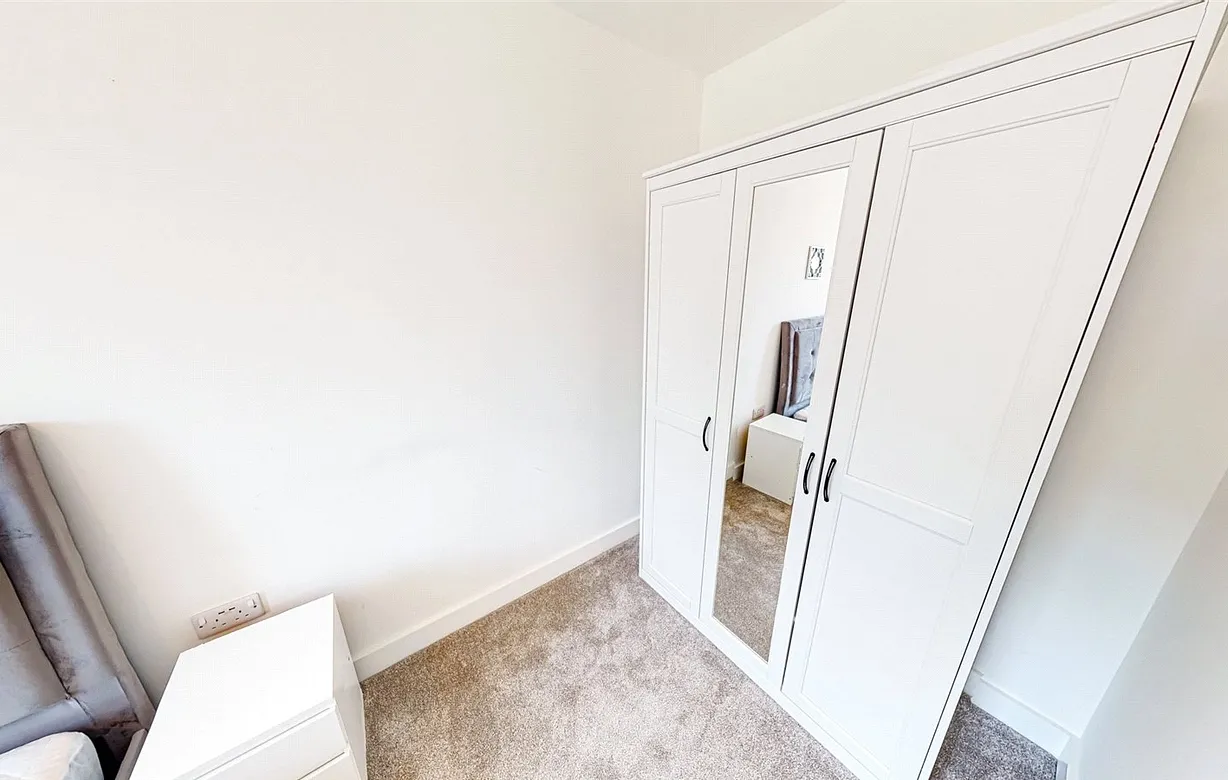 2 bedroom apartment to rent - Bentley Hurst