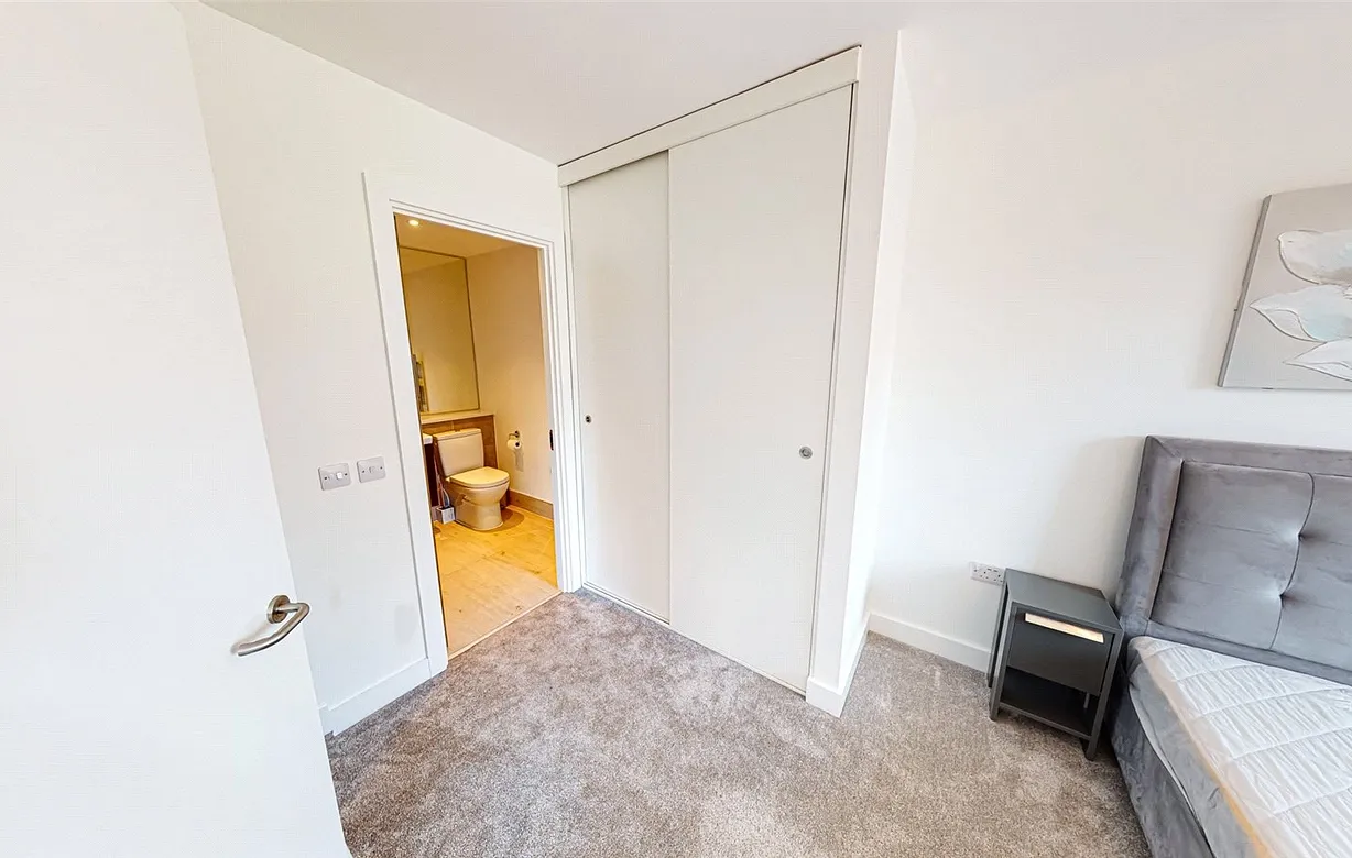 2 bedroom apartment to rent - Bentley Hurst
