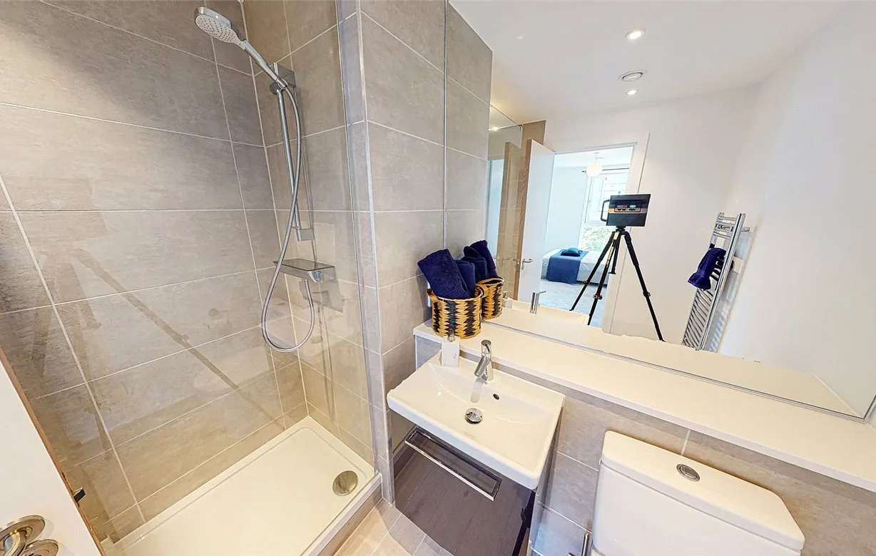 2 bedroom apartment to rent - Bentley Hurst