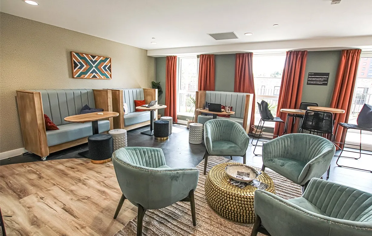 2 bedroom apartment to rent - Bentley Hurst