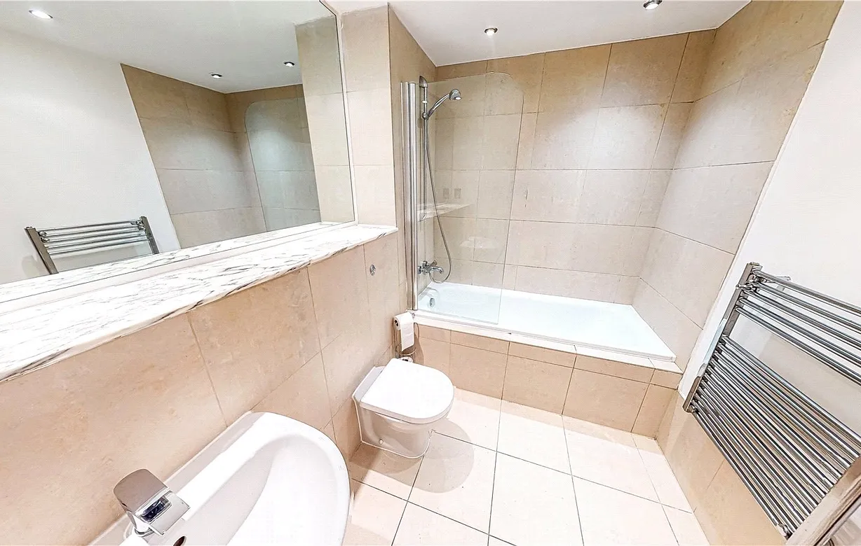 2 bedroom apartment to rent - Bentley Hurst