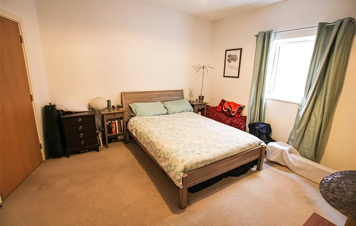 2 bedroom apartment to rent - Bentley Hurst