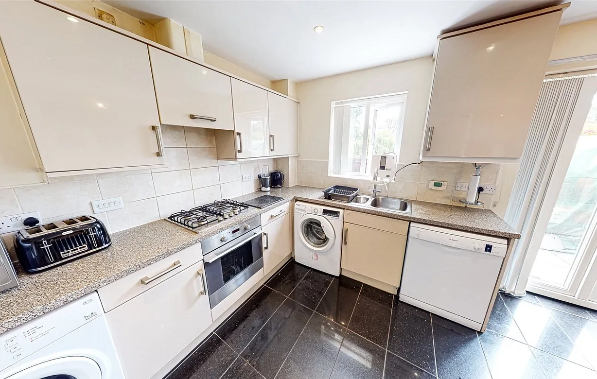 4 bedroom house for sale - Bentley Hurst