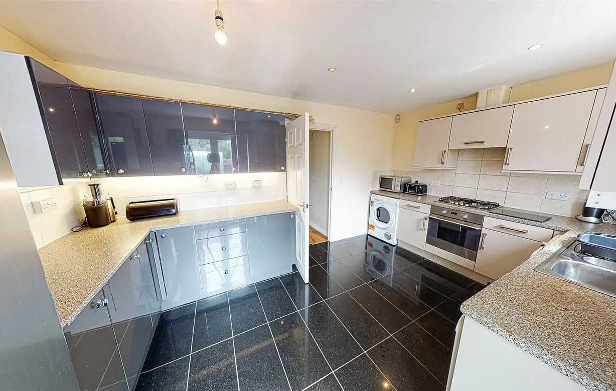 4 bedroom house for sale - Bentley Hurst