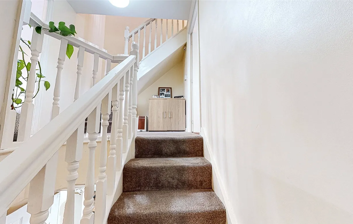 4 bedroom house for sale - Bentley Hurst