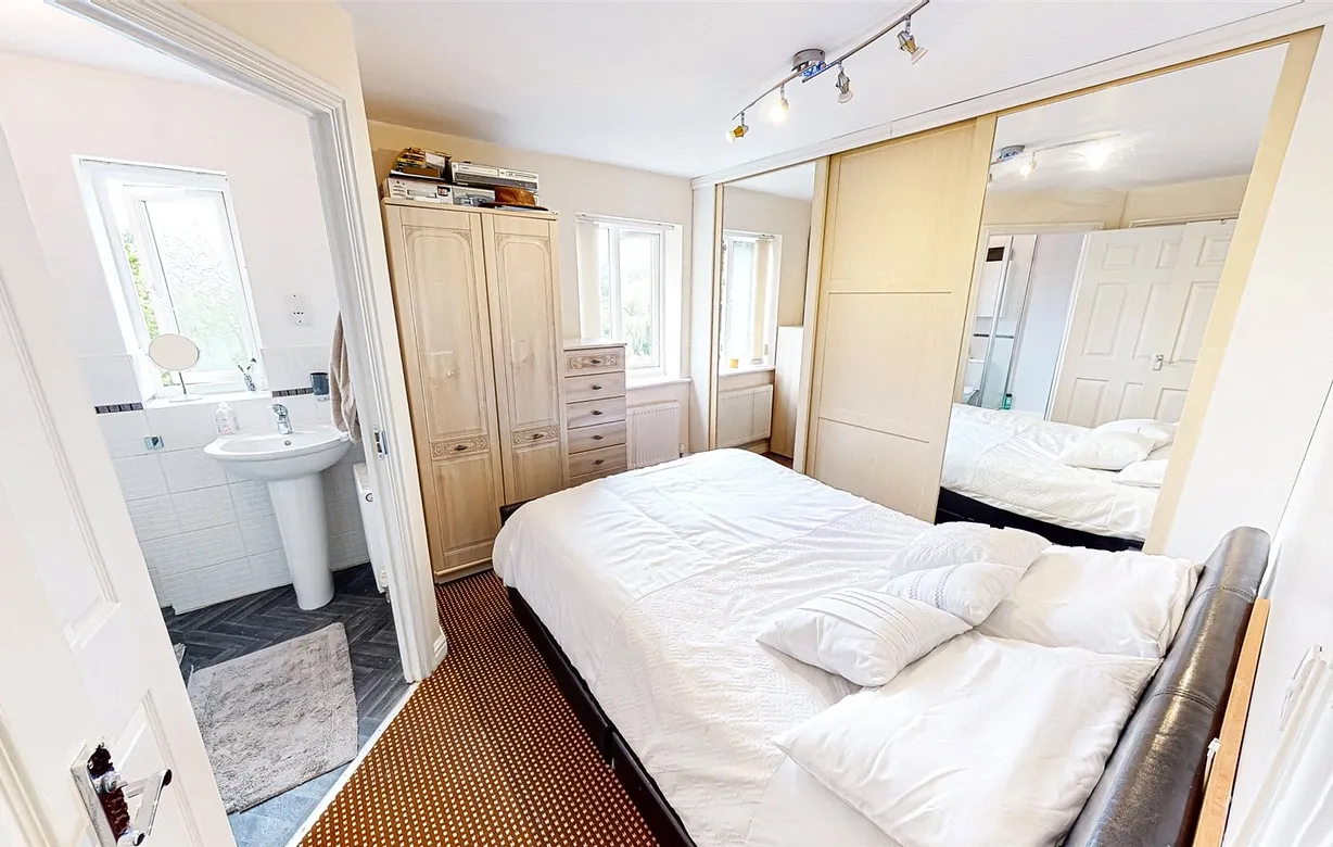 4 bedroom house for sale - Bentley Hurst