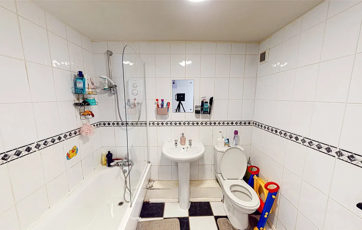 2 bedroom apartment for sale - Bentley Hurst