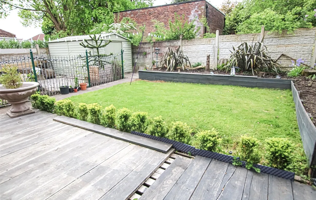 2 bedroom house for sale - Bentley Hurst