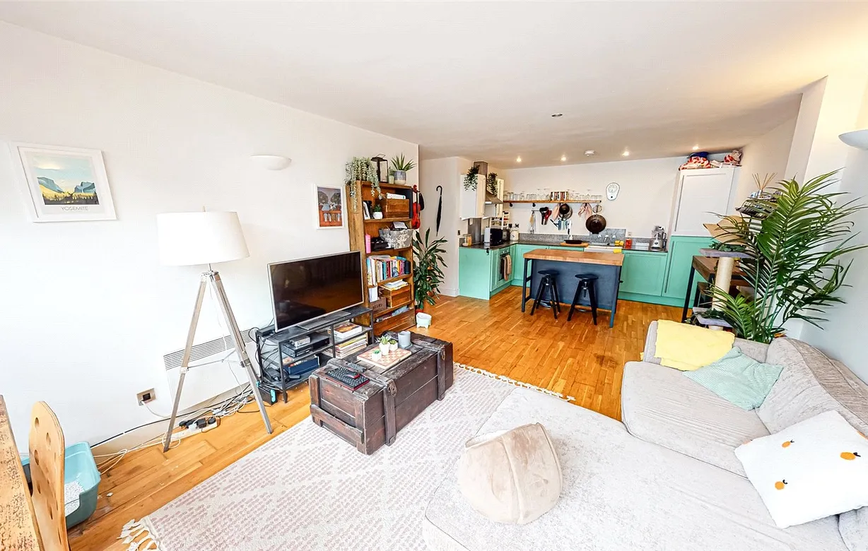 2 bedroom apartment for sale - Bentley Hurst