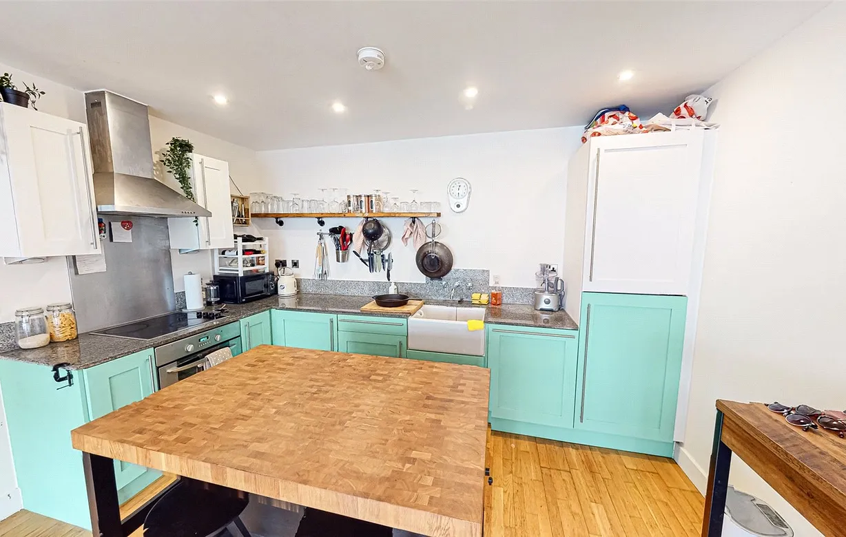 2 bedroom apartment for sale - Bentley Hurst