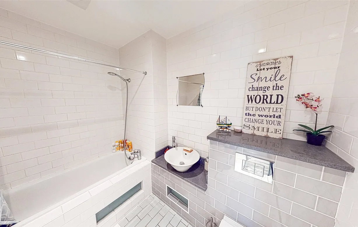 2 bedroom apartment for sale - Bentley Hurst
