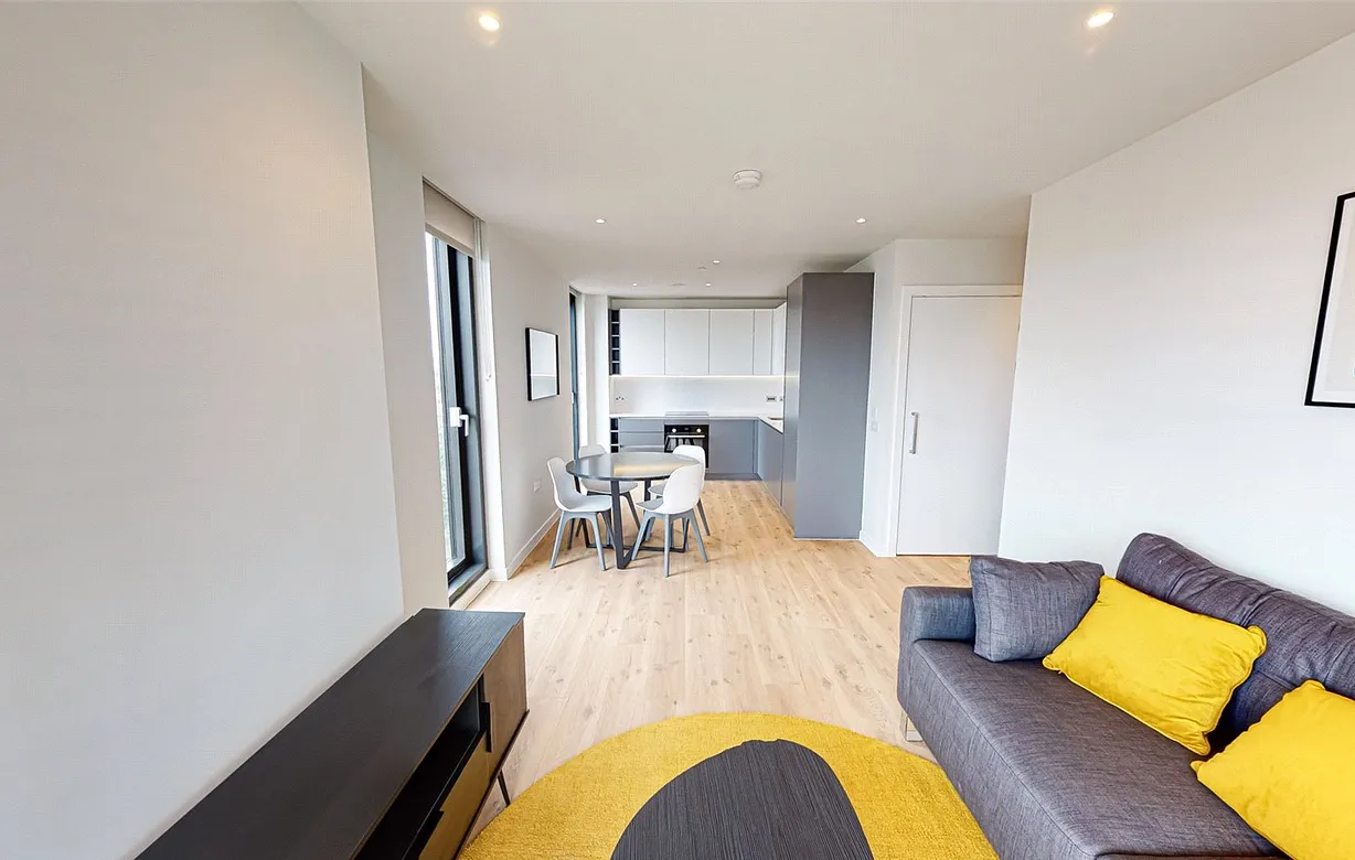 2 bedroom apartment to rent - Bentley Hurst