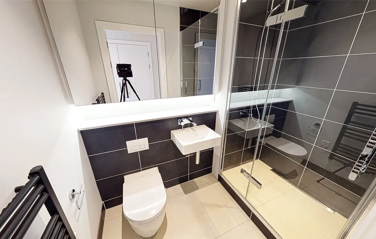 2 bedroom apartment to rent - Bentley Hurst