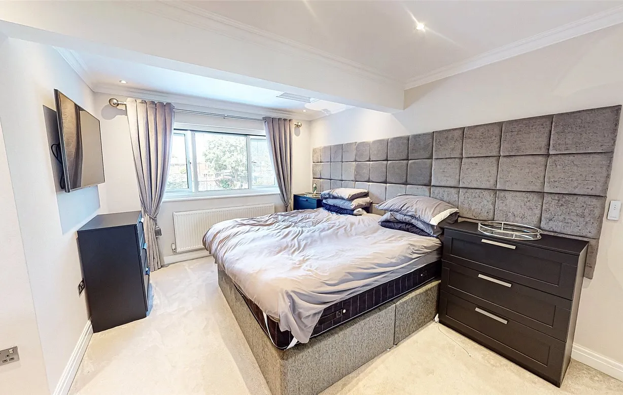 3 bedroom house for sale - Bentley Hurst