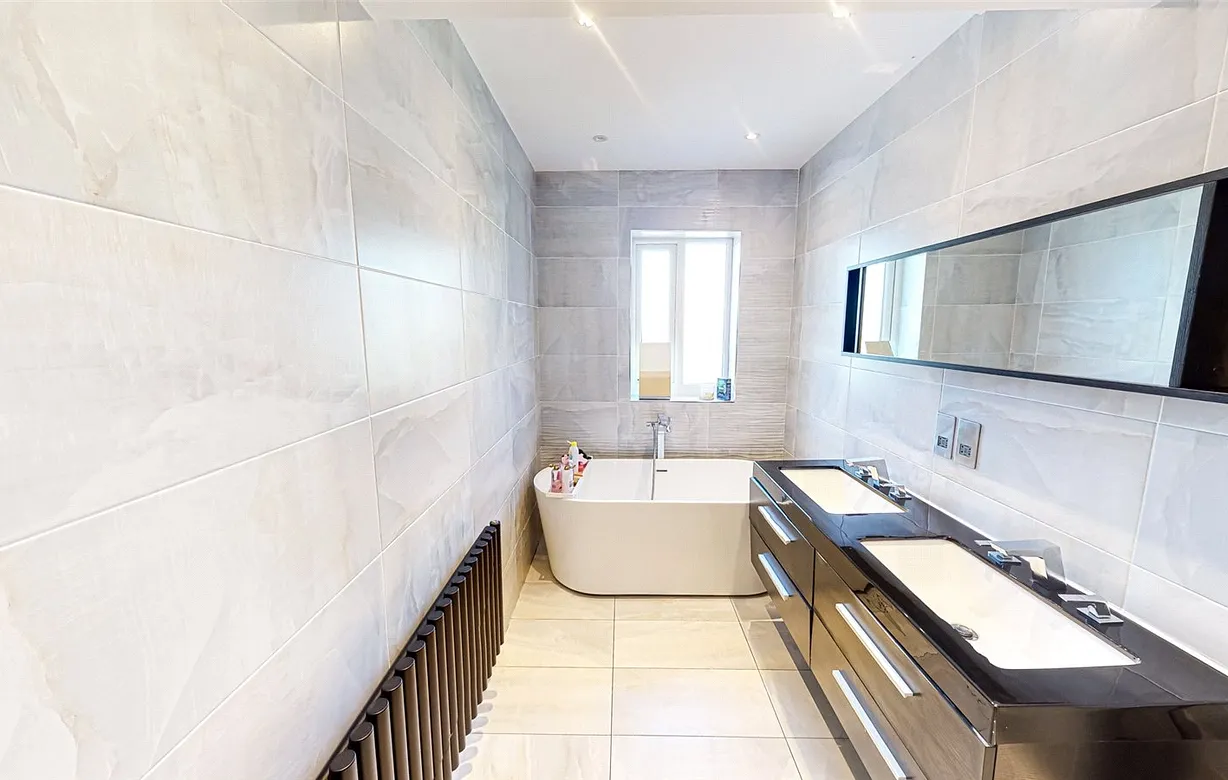 3 bedroom house for sale - Bentley Hurst