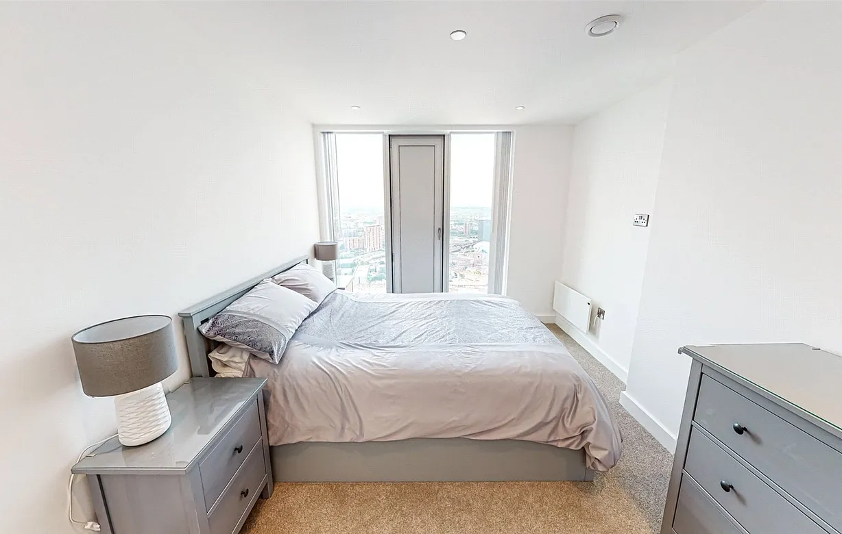 2 bedroom apartment to rent - Bentley Hurst