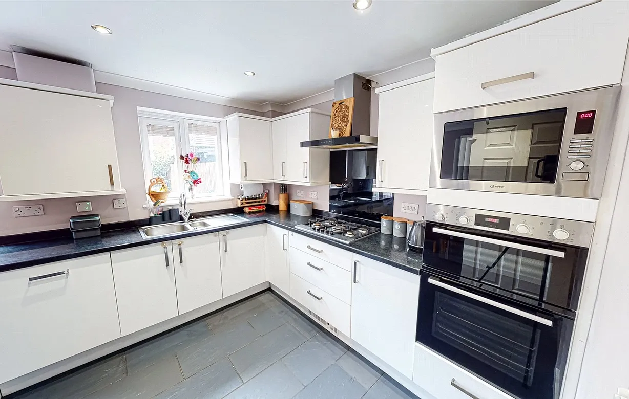 4 bedroom house for sale - Bentley Hurst