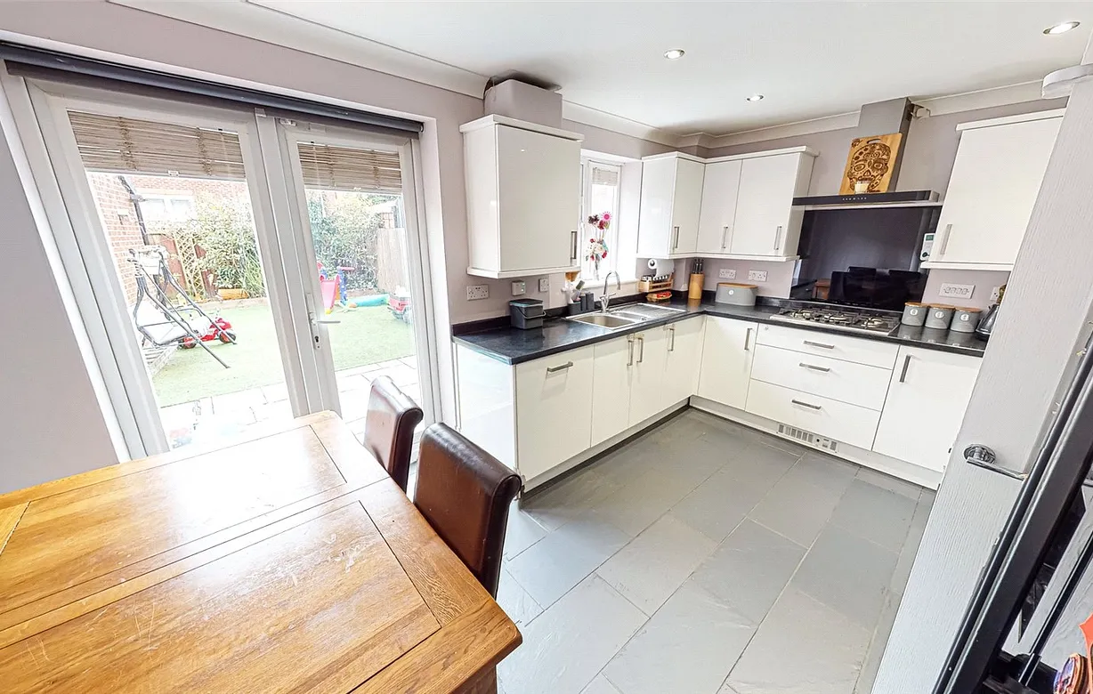 4 bedroom house for sale - Bentley Hurst