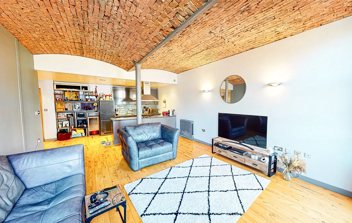 2 bedroom apartment to rent - Bentley Hurst