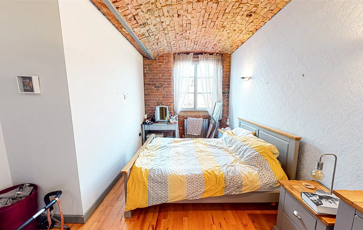 2 bedroom apartment to rent - Bentley Hurst