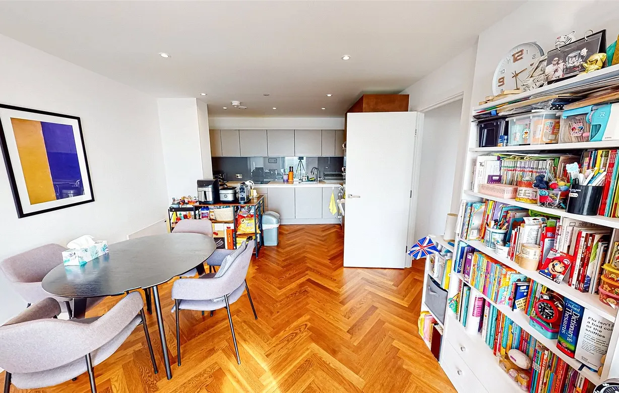 2 bedroom apartment for sale - Bentley Hurst