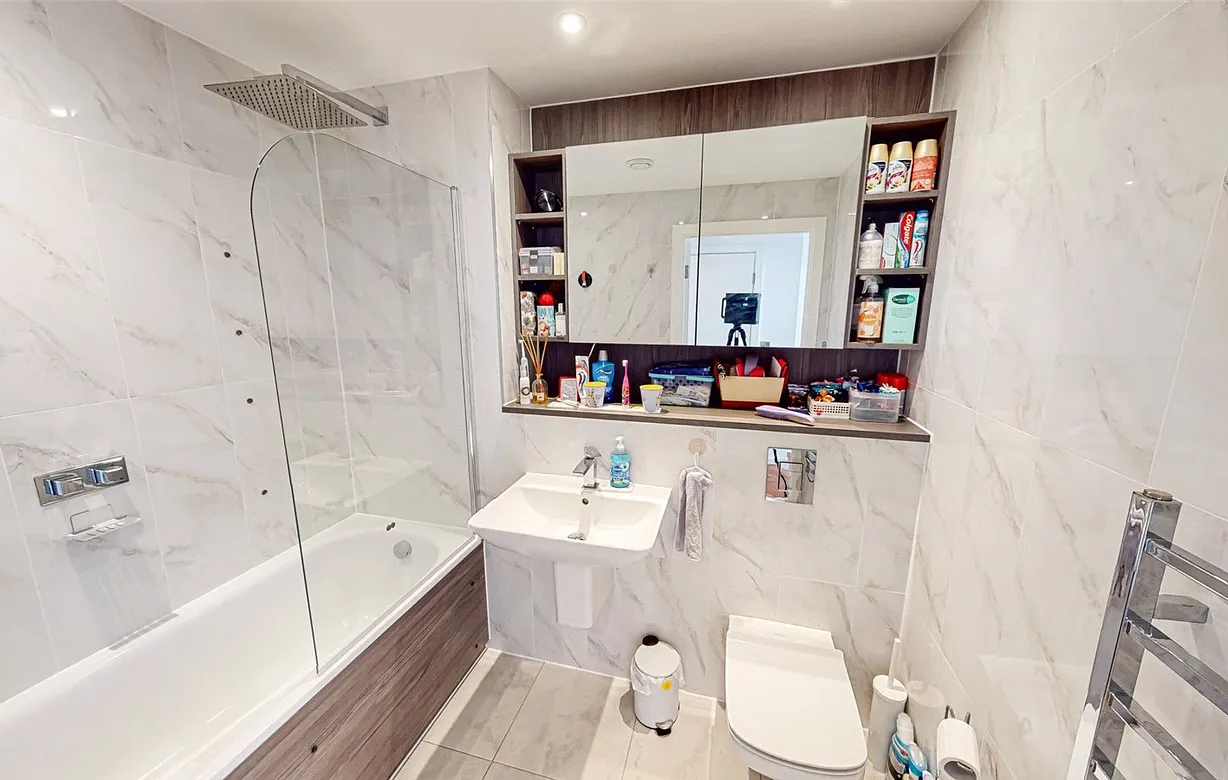 2 bedroom apartment for sale - Bentley Hurst