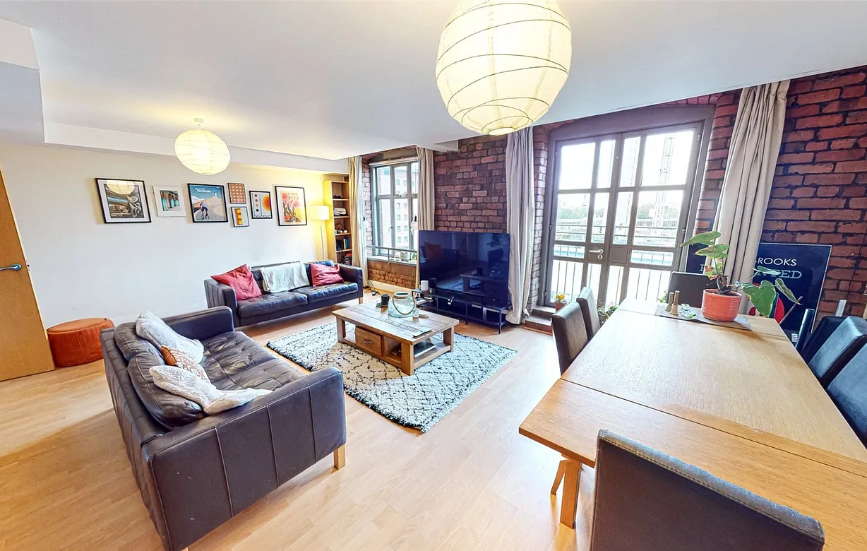 2 bedroom apartment to rent - Bentley Hurst