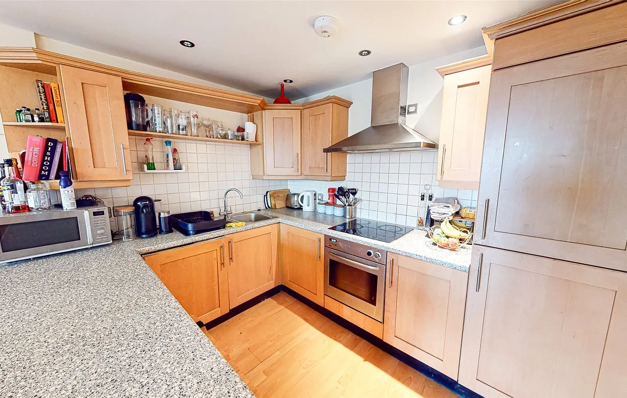 2 bedroom apartment to rent - Bentley Hurst