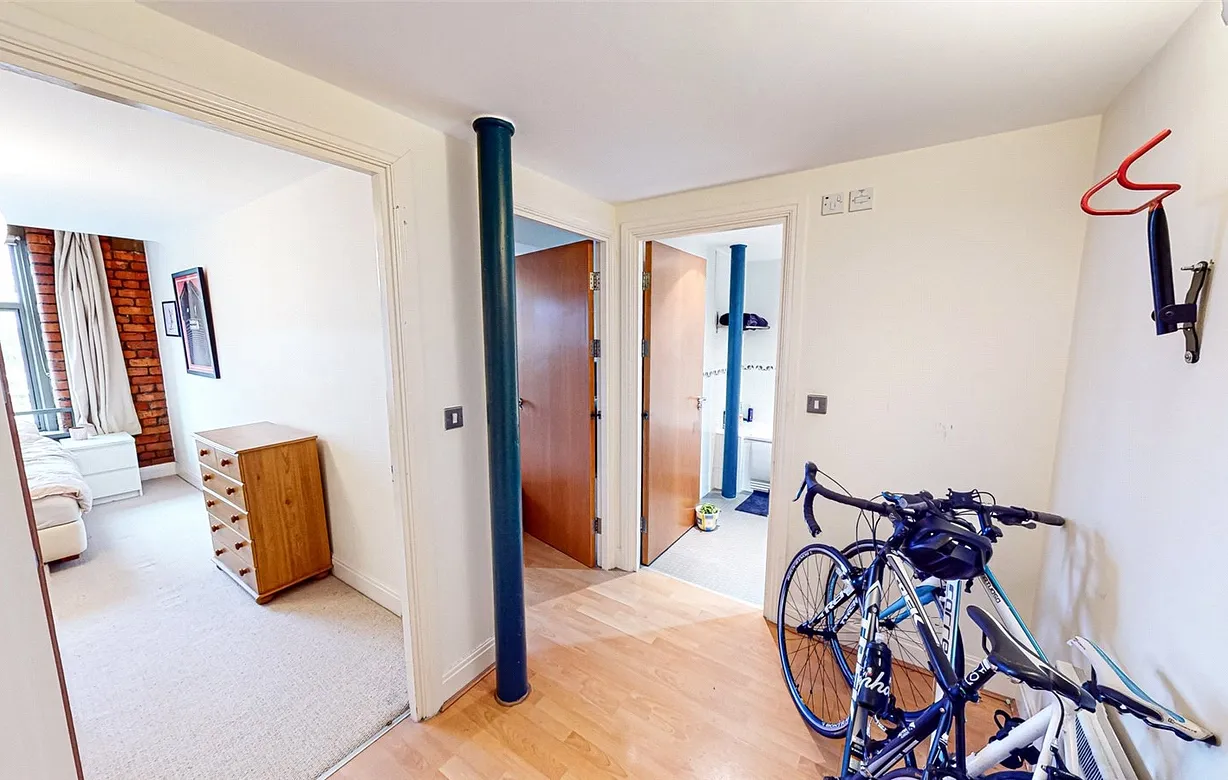 2 bedroom apartment to rent - Bentley Hurst