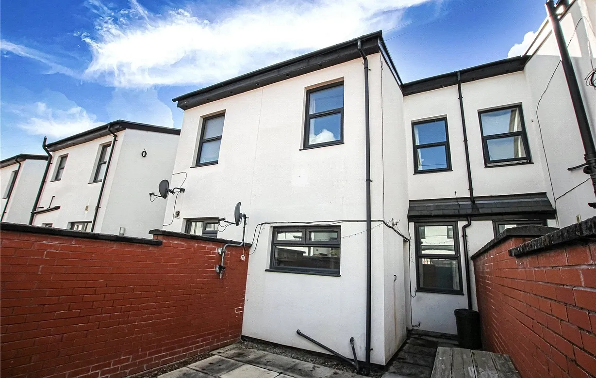 3 bedroom house to rent - Bentley Hurst