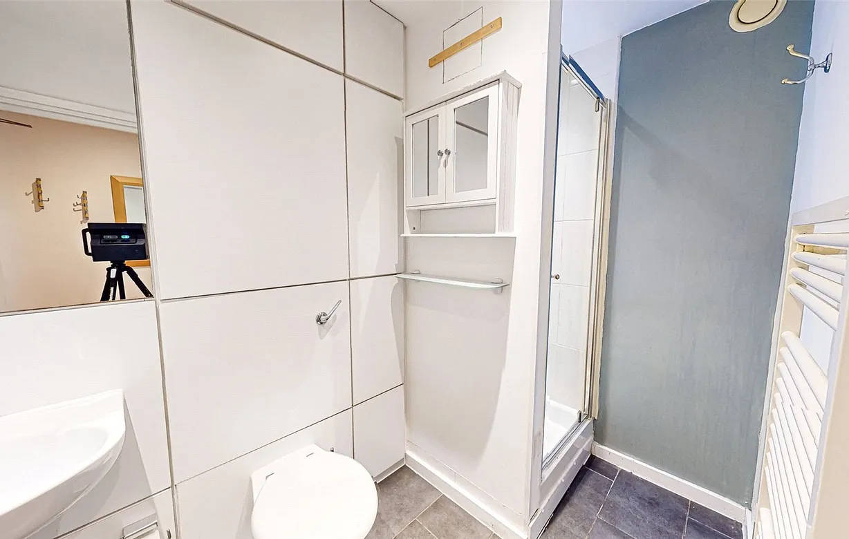 2 bedroom apartment to rent - Bentley Hurst