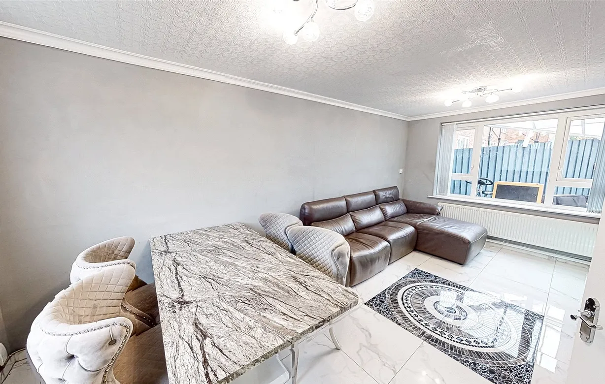 2 bedroom house to rent - Bentley Hurst