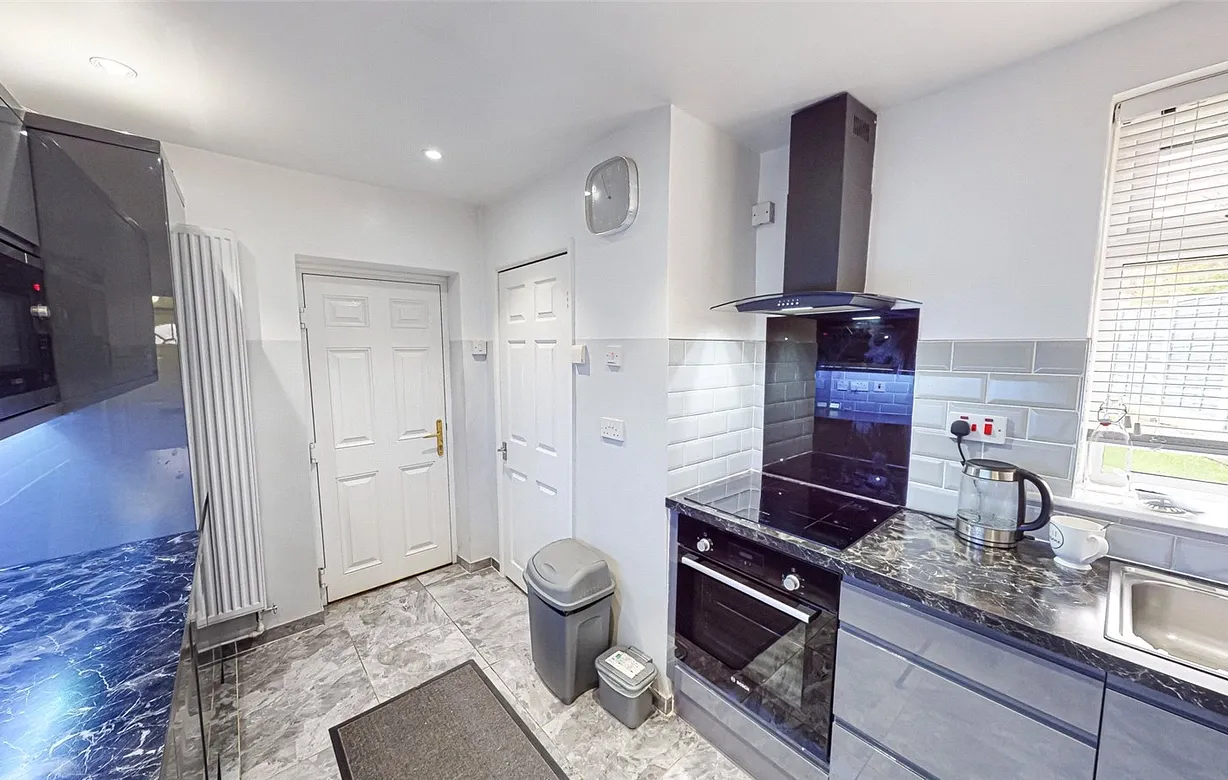 2 bedroom house to rent - Bentley Hurst