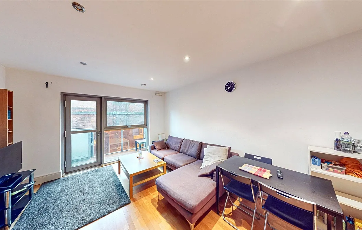 2 bedroom apartment to rent - Bentley Hurst