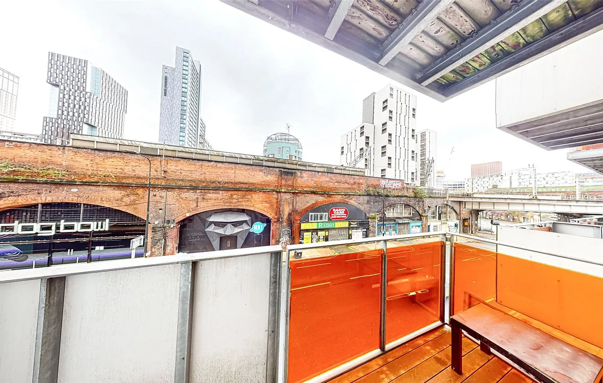 2 bedroom apartment to rent - Bentley Hurst