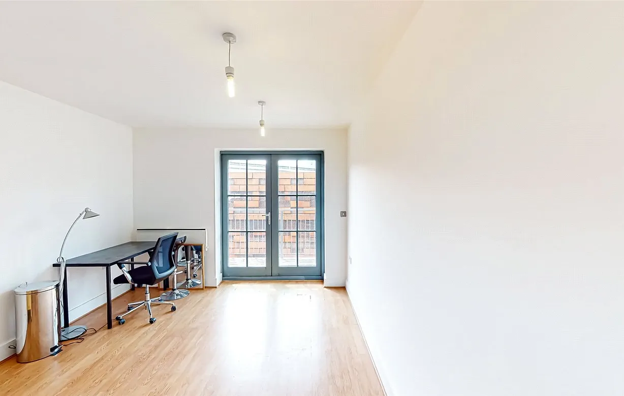 2 bedroom apartment to rent - Bentley Hurst