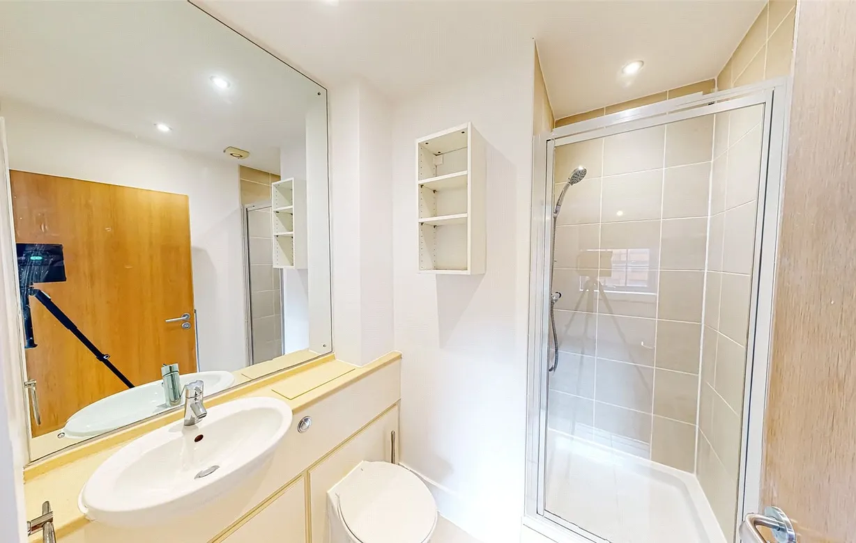 2 bedroom apartment to rent - Bentley Hurst