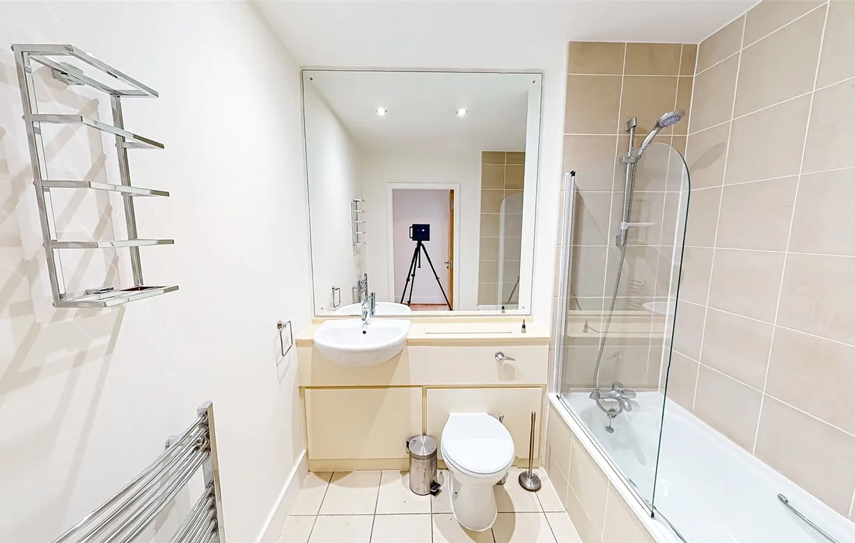 2 bedroom apartment to rent - Bentley Hurst