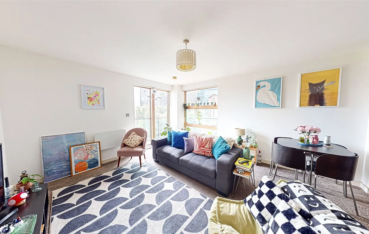 2 bedroom apartment to rent - Bentley Hurst