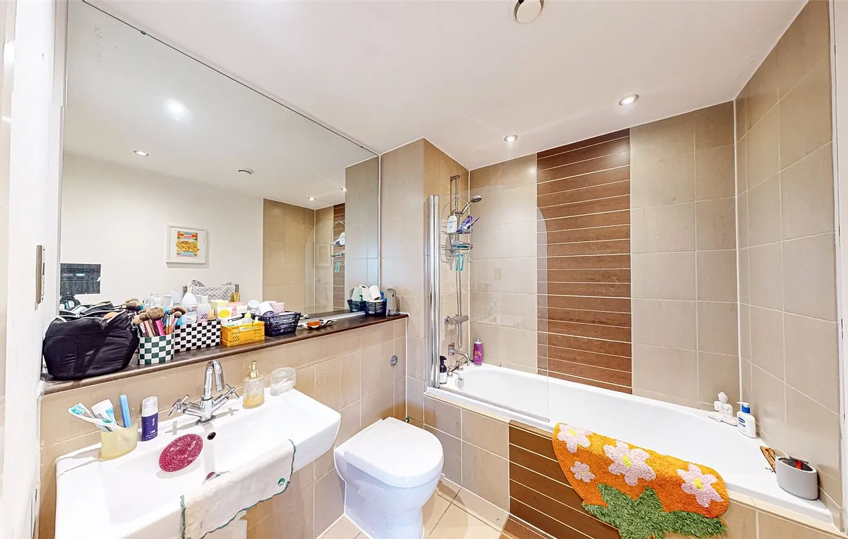 2 bedroom apartment to rent - Bentley Hurst