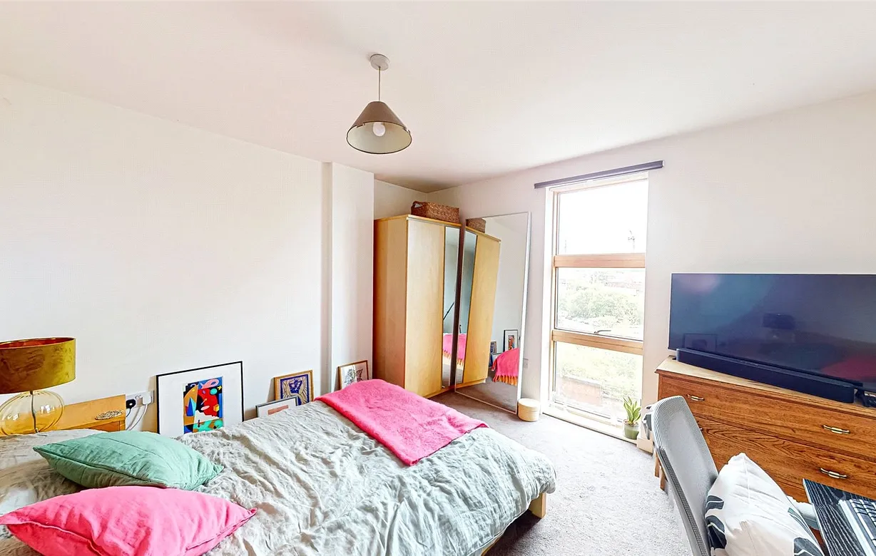 2 bedroom apartment to rent - Bentley Hurst