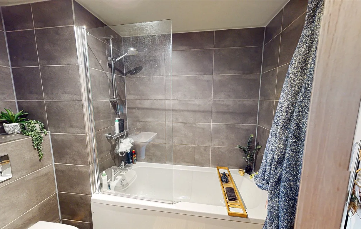 2 bedroom apartment for sale - Bentley Hurst