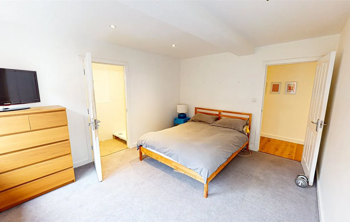 2 bedroom apartment for sale - Bentley Hurst