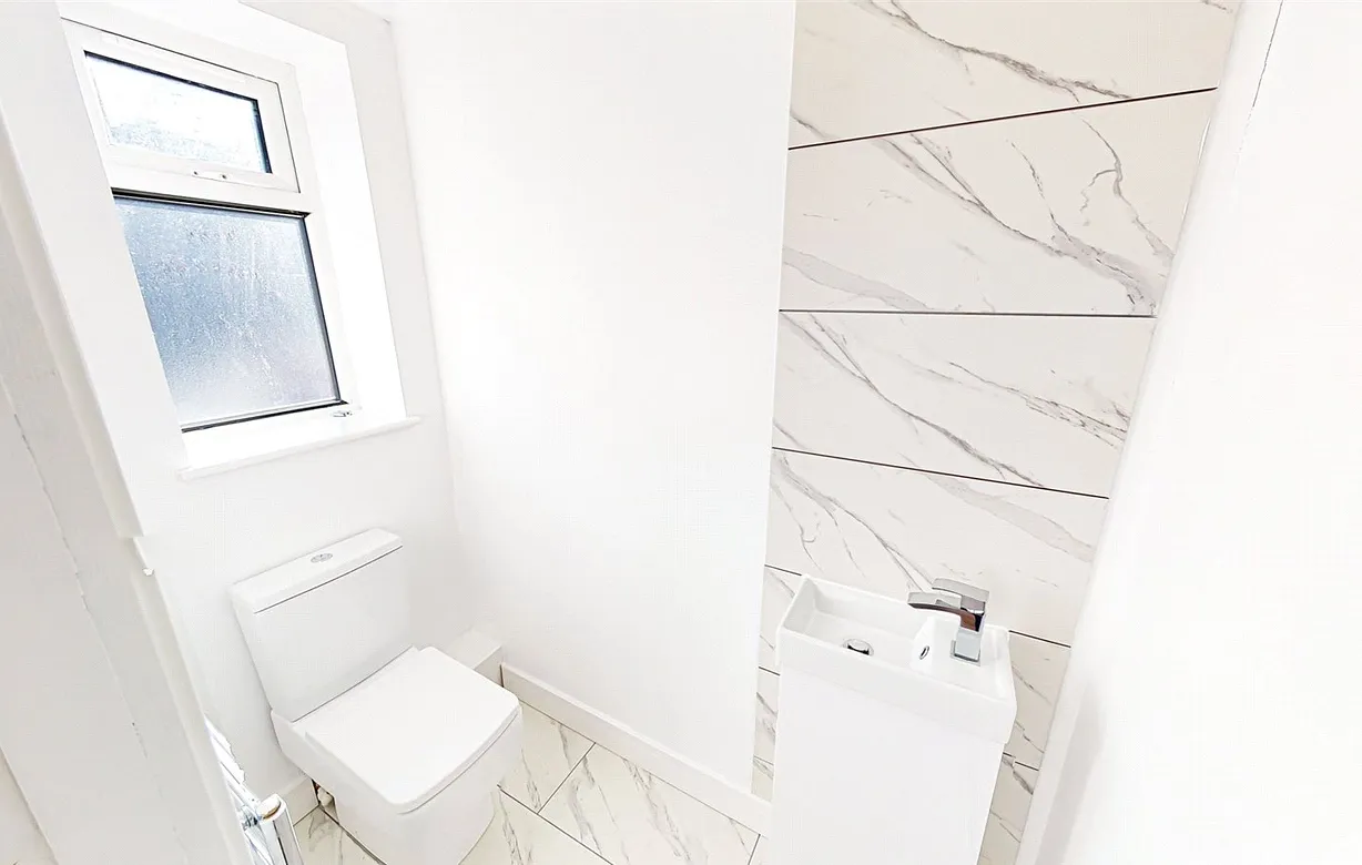 4 bedroom house for sale - Bentley Hurst