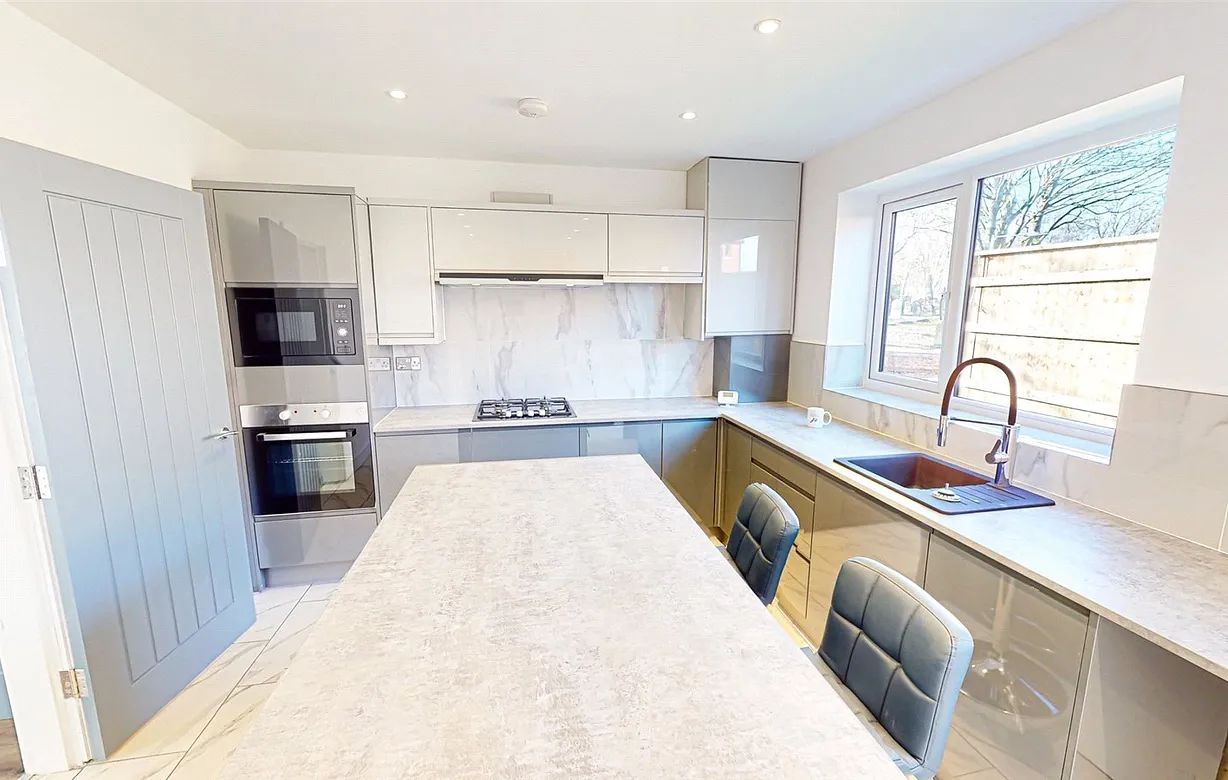 4 bedroom house for sale - Bentley Hurst