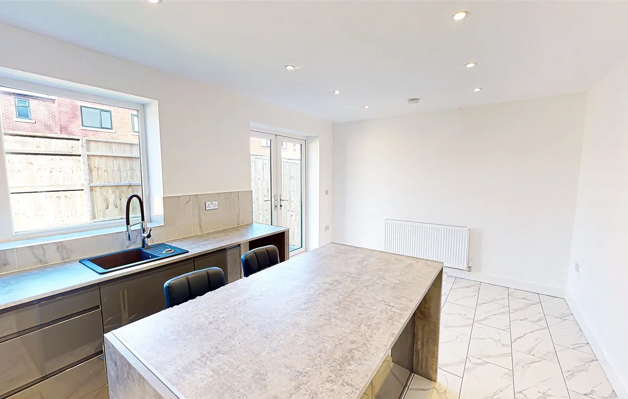 4 bedroom house for sale - Bentley Hurst